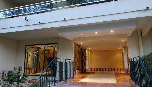 Logement tudiant Location Studio Vide Cannes (06400)