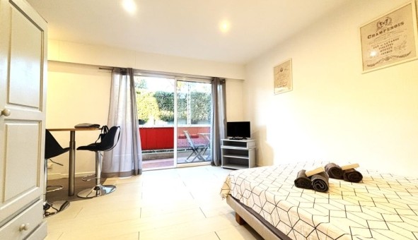 Logement �tudiant Location Studio Vide Cannes (06400)