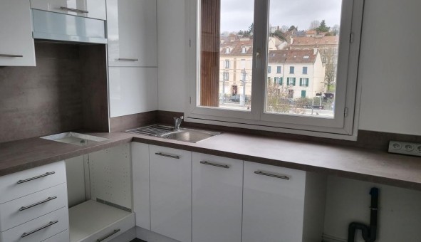 Logement tudiant Studio à Carnetin (77400)