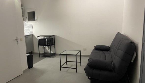 Logement tudiant Studio à Carpentras (84200)