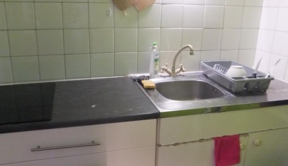 Logement �tudiant Studio &agrave; Carpentras (84200)