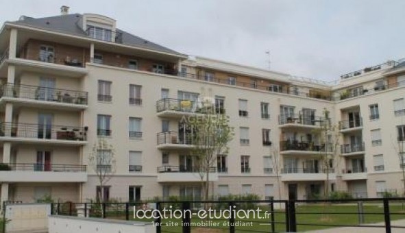 Logement tudiant Studio à Carrires sous Poissy (78955)