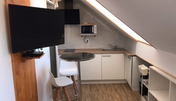 Logement étudiant Location Studio Vide Castellar (06500)