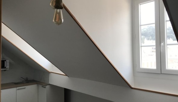 Logement tudiant Studio à Castellar (06500)