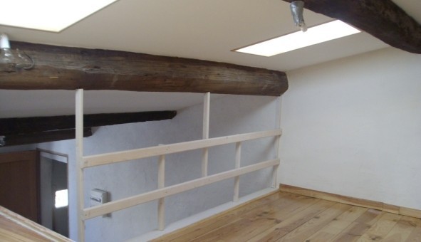 Logement tudiant Studio à Castelnau de Guers (34120)
