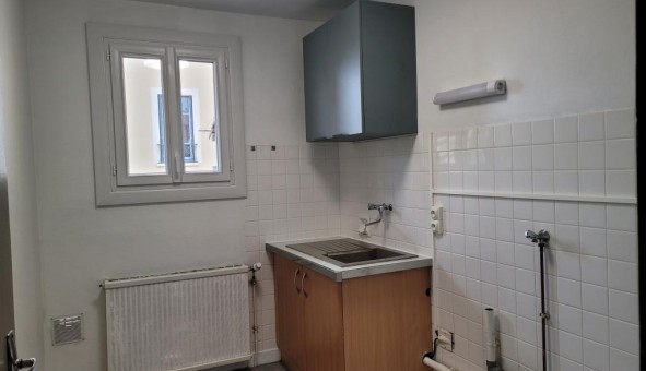 Logement �tudiant Studio &agrave; Castelsagrat (82400)