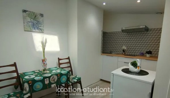 Logement tudiant Studio à Castillon la Bataille (33350)