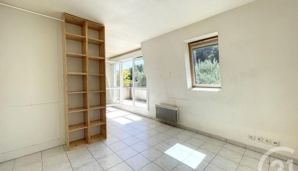 Logement �tudiant Studio &agrave; Caudebec l�s Elbeuf (76320)