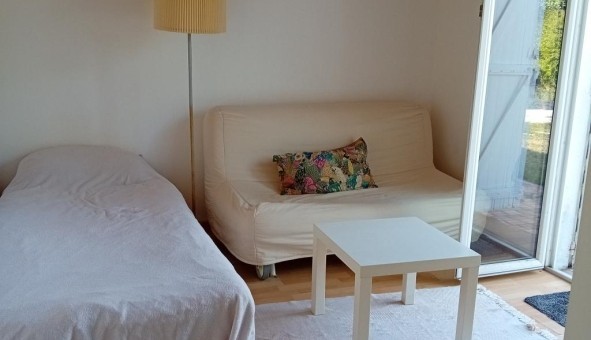 Logement tudiant Location Studio Vide Cenon (33150)