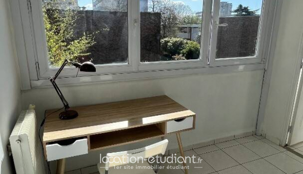 Logement �tudiant Location Studio Meubl&eacute; Cergy (95000)