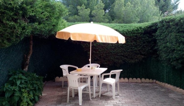Logement tudiant Location Studio Vide Ceyreste (13600)