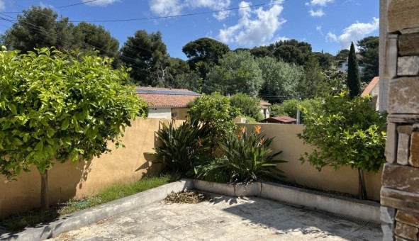 Logement tudiant Location Studio Vide Ceyreste (13600)