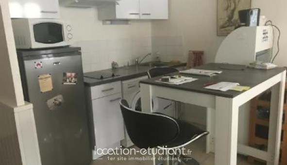 Logement tudiant Studio à Chabeuil (26120)