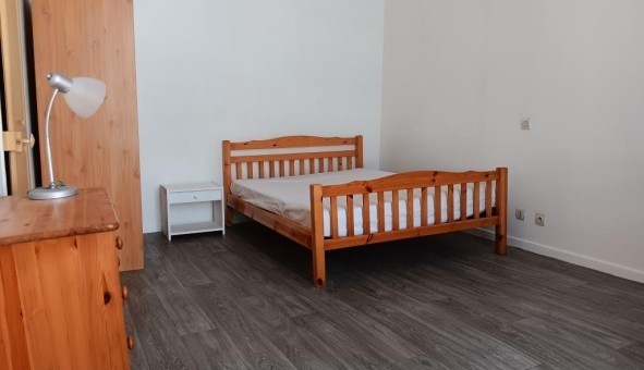 Logement tudiant Location Studio Vide Chlons en Champagne (51000)