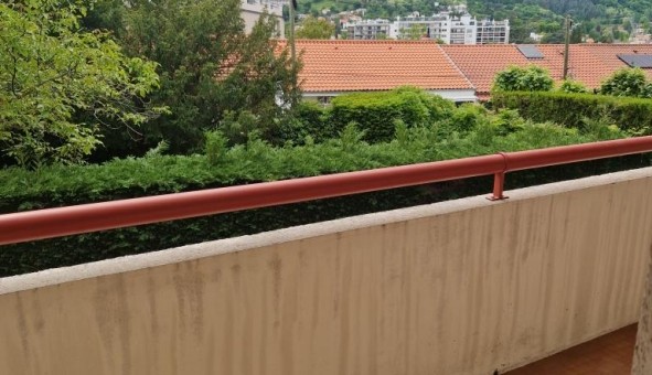 Logement tudiant Studio à Chamalires (63400)