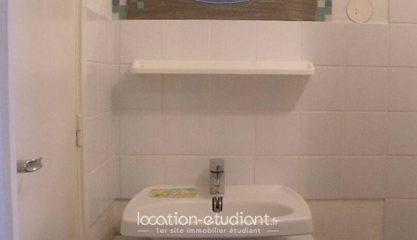 Logement tudiant Studio à Chamalires (63400)