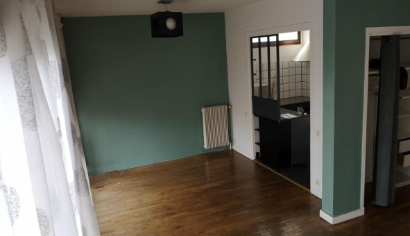 Logement tudiant Location Studio Vide Chamalires (63400)