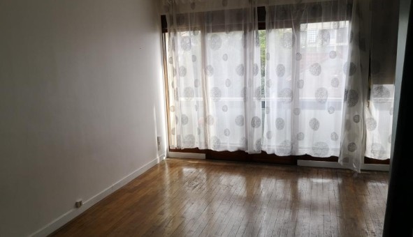 Logement tudiant Studio à Chamalires (63400)