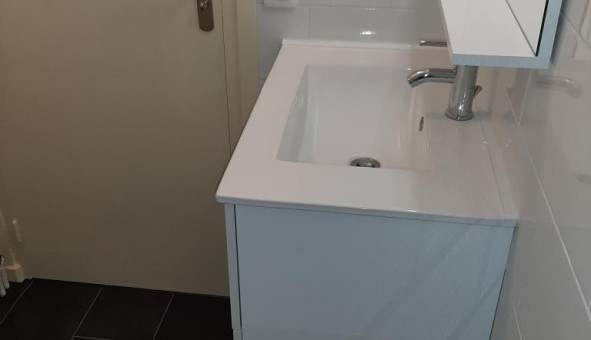 Logement �tudiant Studio &agrave; Chamali�res (63400)