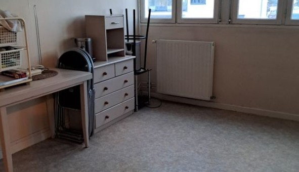 Logement �tudiant Studio &agrave; Chamali�res (63400)