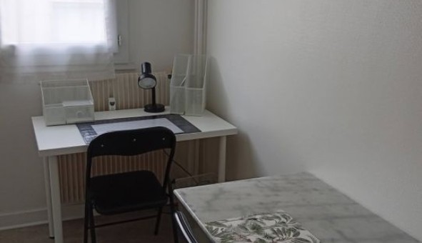 Logement �tudiant Studio &agrave; Chamali�res (63400)