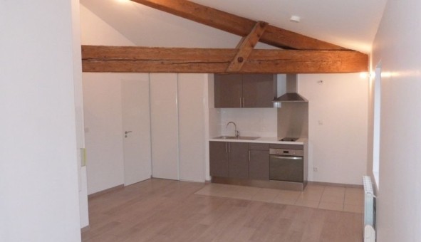 Logement �tudiant Location Studio Vide Champagne au Mont d'Or (69410)
