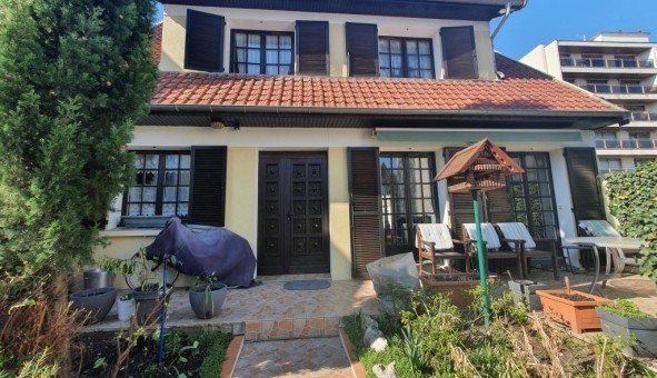 Logement tudiant Studio à Champigny sur Marne (94500)