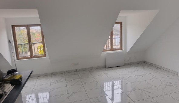 Logement tudiant Studio à Champlay (89300)