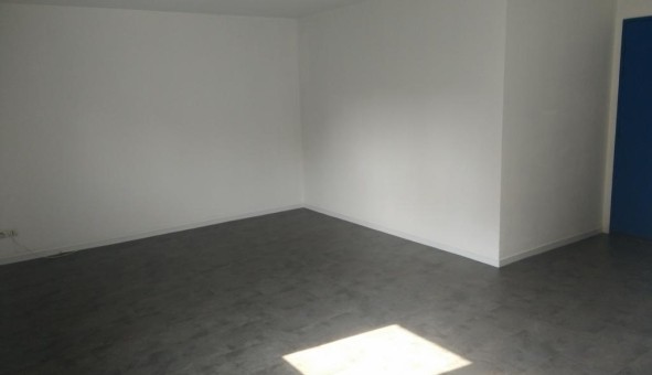 Logement tudiant Studio à Champs sur Marne (77420)