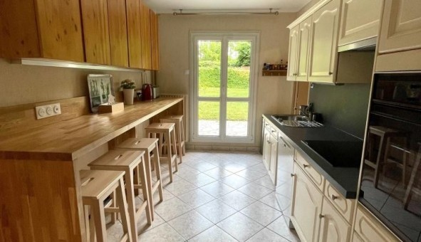 Logement tudiant Studio à Champs sur Marne (77420)