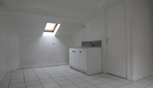 Logement tudiant Location Studio Vide Chantraine (88000)