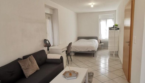Logement tudiant Location Studio Vide Chantraine (88000)
