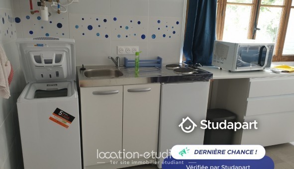 Logement tudiant Studio à Charbonnires les Bains (69260)