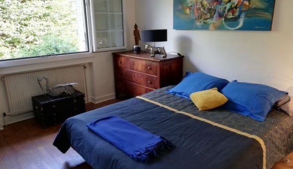 Logement �tudiant Studio &agrave; Charbonni�res les Bains (69260)