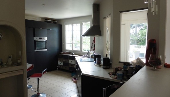 Logement �tudiant Studio &agrave; Charbonni�res les Bains (69260)