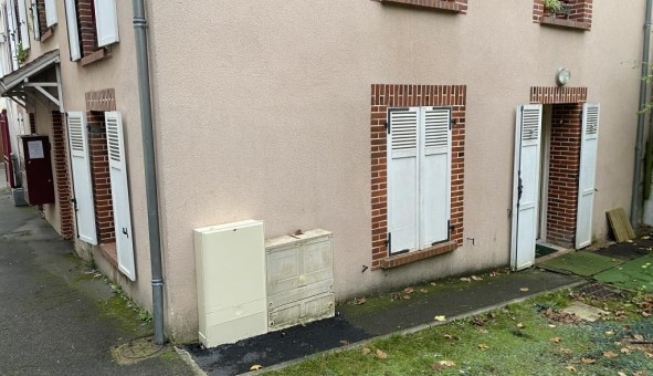Logement tudiant Studio à Chartres (28000)