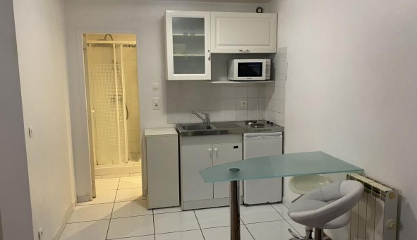 Logement tudiant Studio à Chartres (28000)