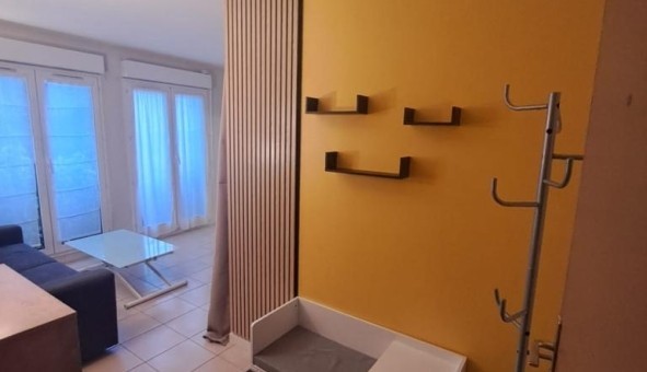 Logement tudiant Studio à Chartres (28000)
