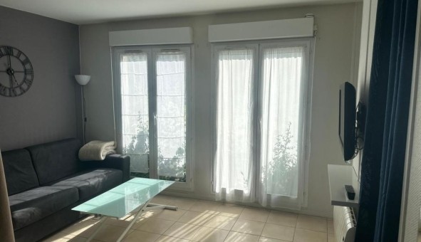 Logement tudiant Studio à Chartres (28000)