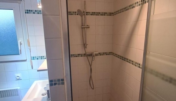 Logement tudiant Studio à Chartres (28000)