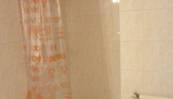 Logement tudiant Studio à Chartres (28000)