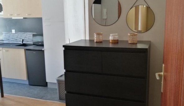 Logement tudiant Studio à Chartres (28000)
