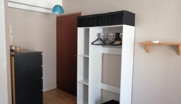 Logement tudiant Studio à Chartres (28000)