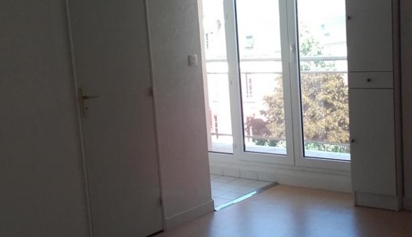 Logement tudiant Location Studio Vide Chartres (28000)