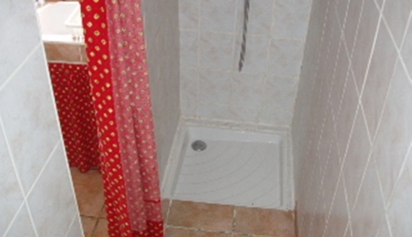 Logement tudiant Studio à Chteaubourg (07130)