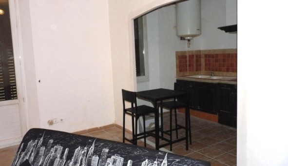 Logement tudiant Location Studio Vide Chteaudouble (83300)