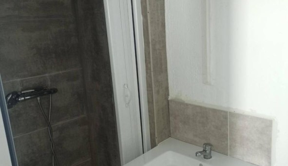 Logement tudiant Studio à Chteaudouble (83300)