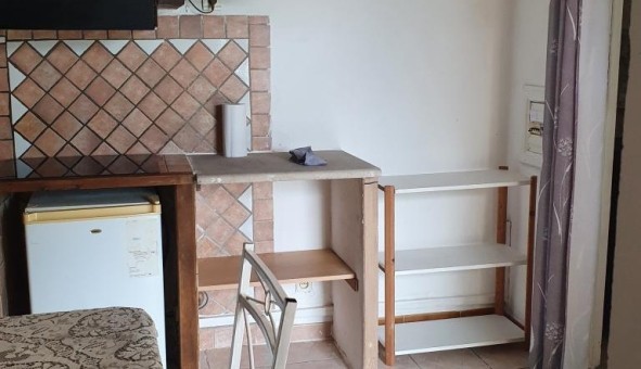 Logement �tudiant Studio &agrave; Ch�teaudouble (83300)