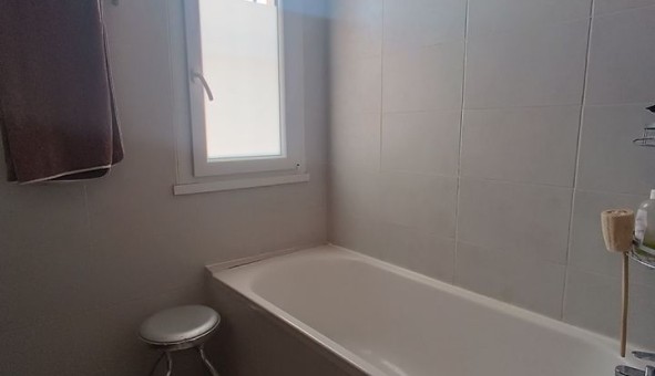 Logement �tudiant Studio &agrave; Ch�teaudouble (83300)
