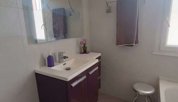 Logement �tudiant Studio &agrave; Ch�teaudouble (83300)
